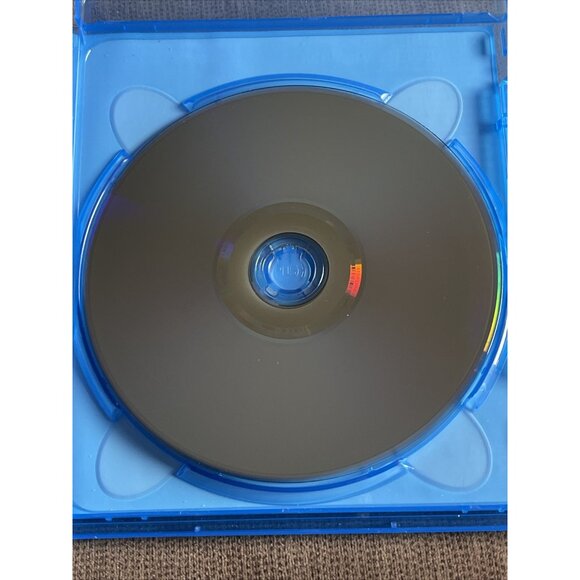 Marrowbone - (Blu-ray/DVD) George MacKay, Anya Taylor-Joy, Charlie Heaton - Picture 6 of 6